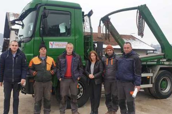 Successful cooperation with PUC “Vilenica-Čistoća” from Novi Travnik continued-Ekopak co-financed the purchase of a special waste disposal vehicle