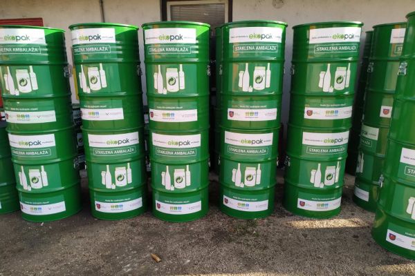 Ekopak provided 40 new containers to the Public Utility Company 