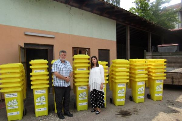 Additional bins for collection of packaging waste from the households delivered to the Municipality of Breza 