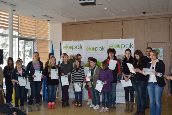 In fourteen Sarajevo schools, the first part of the educational project the „Planet's Smile is in Your Hands“ successfully finalized 