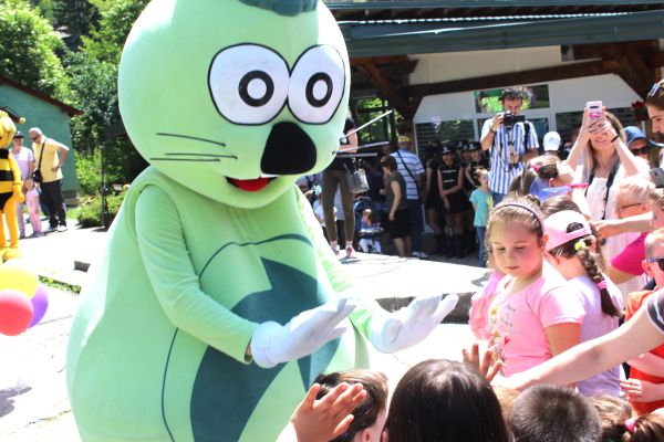 Ekopak at ''Family and ecology day in a municipality Center''- An hanging out with children at zoo ''Pionir's vale''