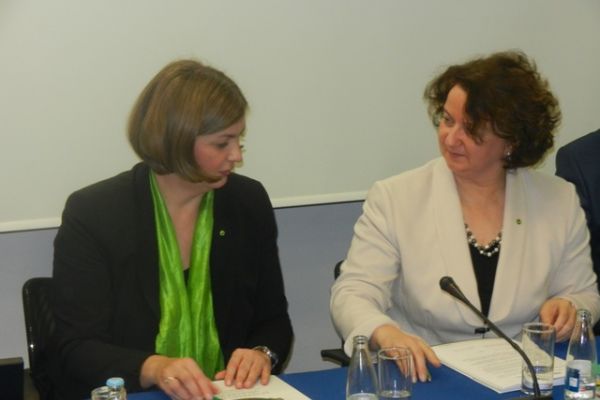 Amela Hrbat i Ursula Denison.jpg