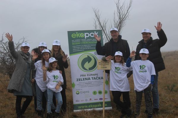 Ekopak planted a hundred coniferous trees in Smetovi