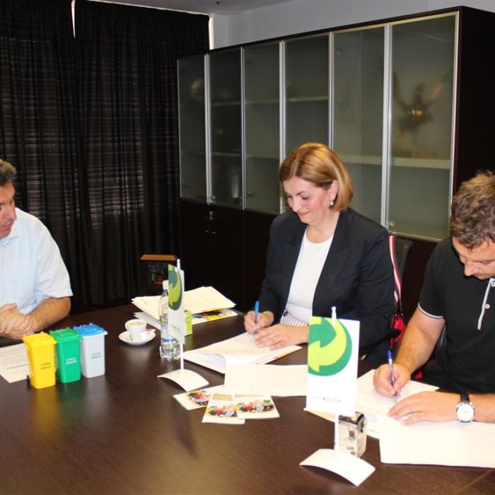 Potpisivanje ugovora (11).JPG