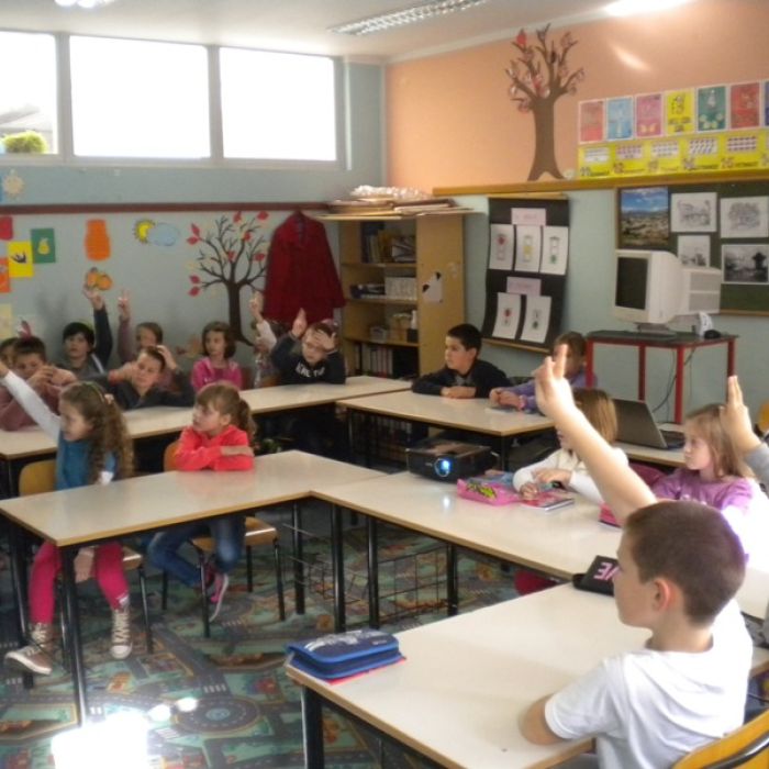 OŠ Aleksa Šantić.JPG